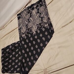 Maurices Black and White Paisley Patterned Pants Elastic Waist Size Xlarge